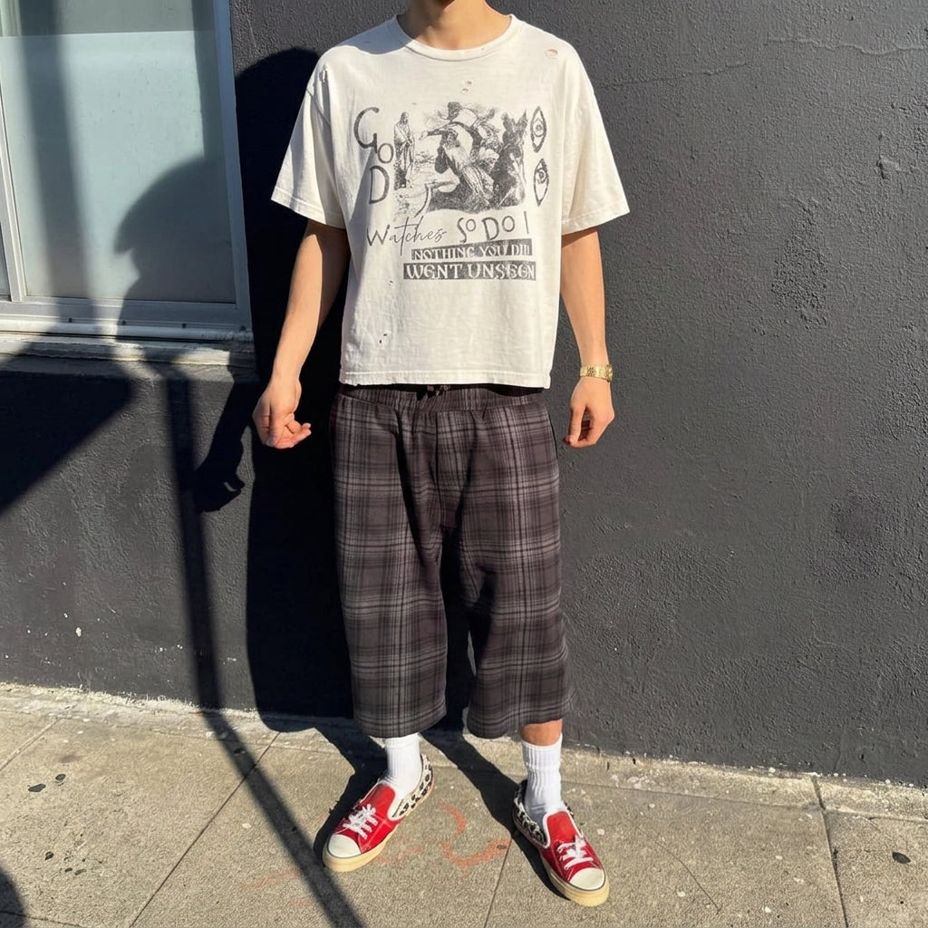 OMNISCIENT 'GOD WATCHES' TEE